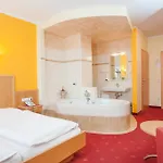 Hotel Zur Post Sankt Valentin