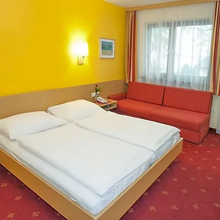 Szálloda Zur Post 3*