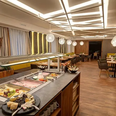 Hotel Zur Post 3*