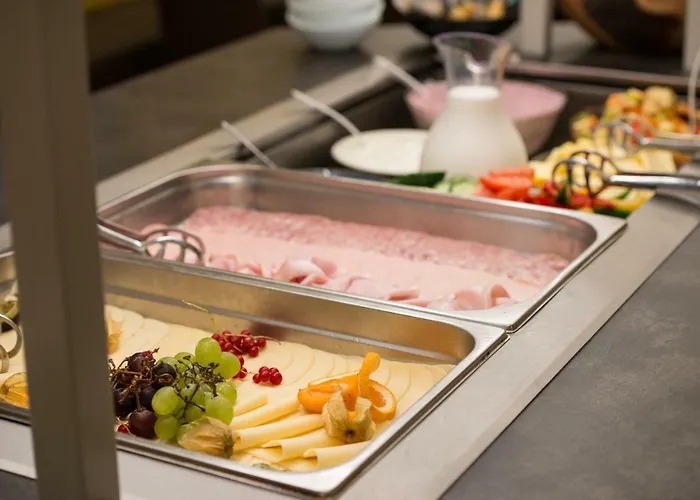 Zur Post 3* Sankt Valentin